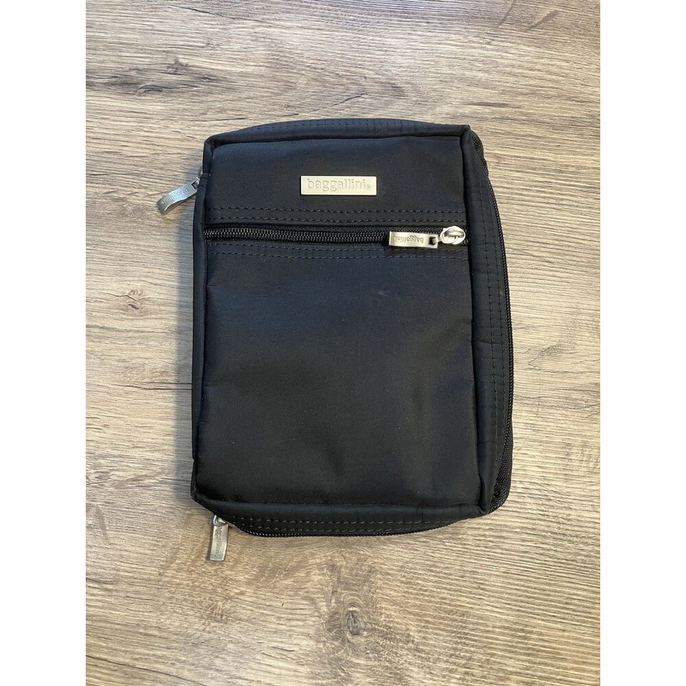 Baggallini Cross Body Purse Pocket Black Water Resistant (Missing Straps)